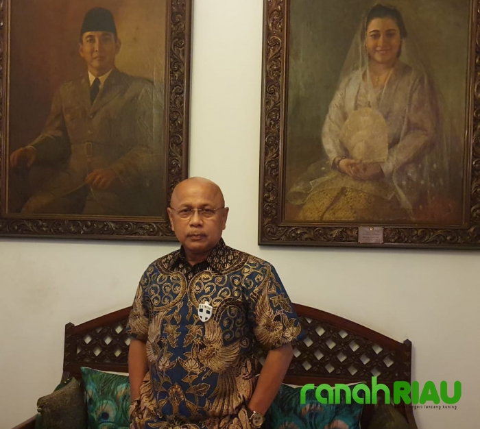 Copot Menteri yang Orientasinya 2024, Buruknya Komunikasi Menteri Rugikan Jokowi